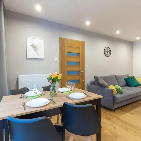 Slowackiego 5b, Apartamento *