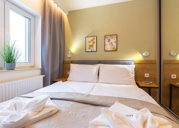 Appartement Slowackiego 5b, *